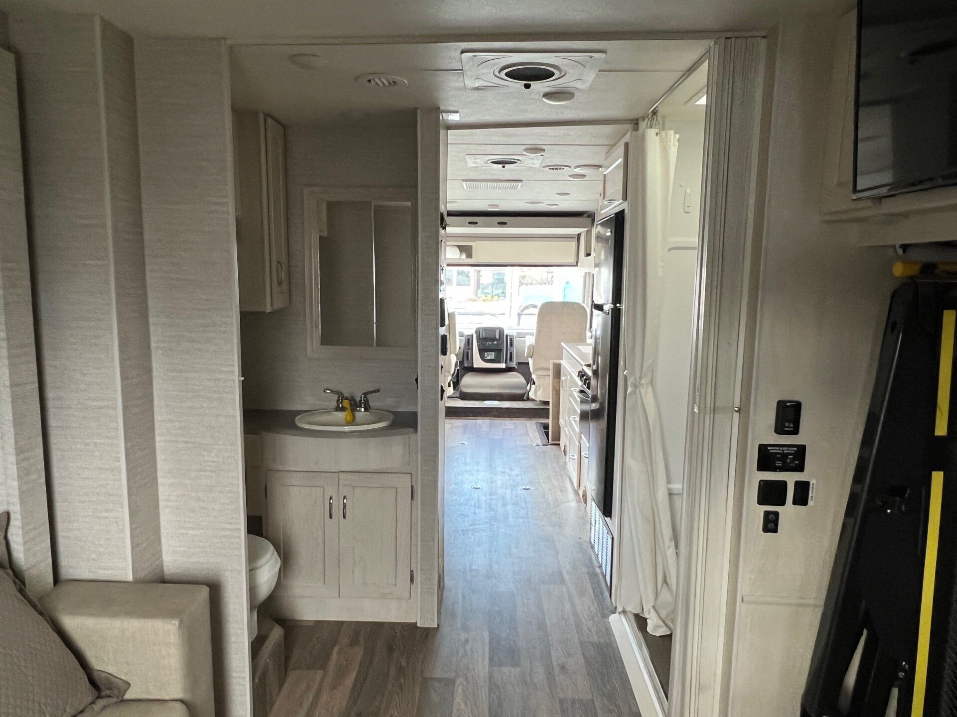 2020 WINNEBAGO INTENT 30R*19, , hi-res image number 11